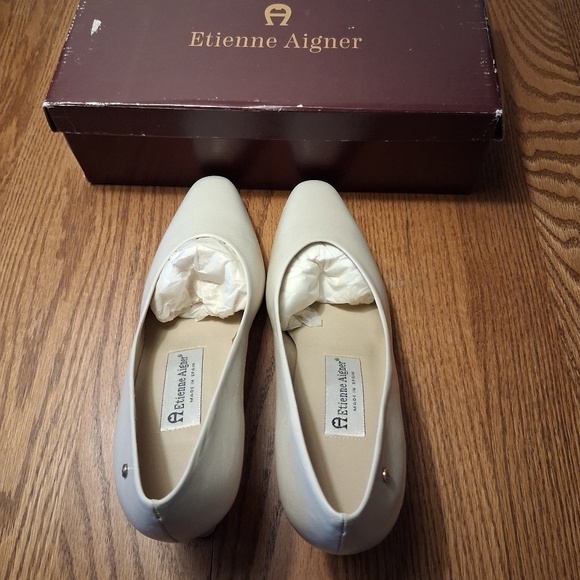 Women's Etienne Aigner Cream Heels, 8.5M, NWT - Picture 1 of 5